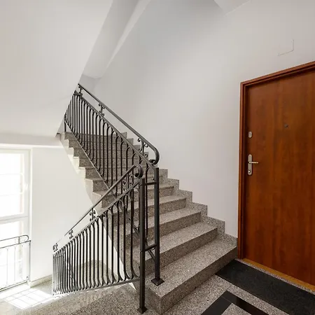 Apartment Solec Powisle Charming By Bookinghost